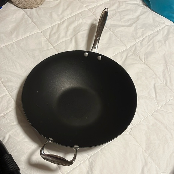Nordic Ware Commercial Grade 14 in Wok - Picture 1 of 13